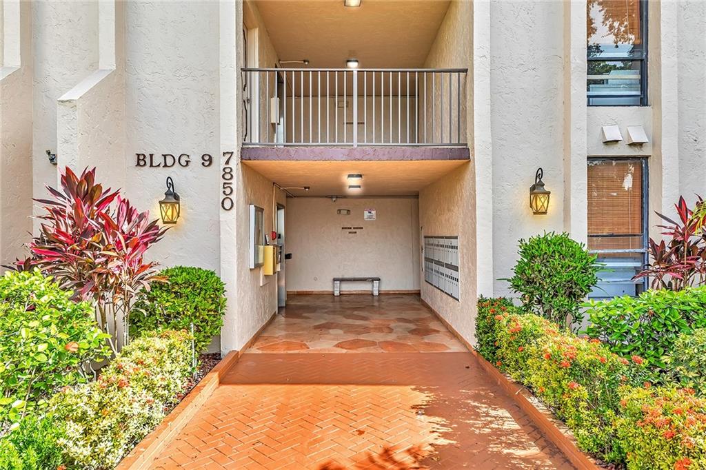 CONCORD VILLAGE 6 CONDO - Residential