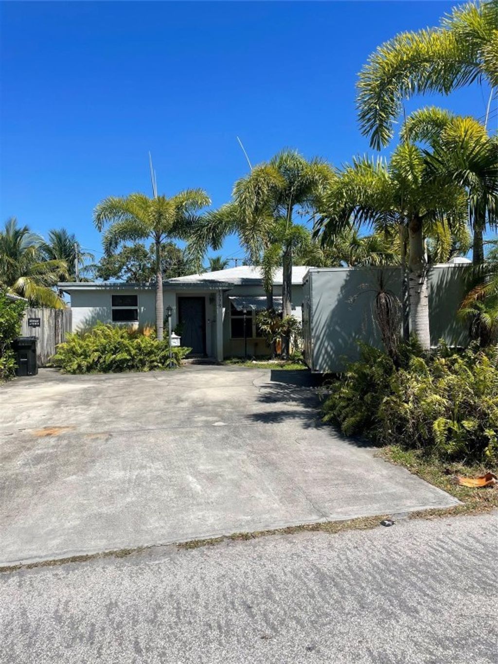 Photo of 1779 NE 16th Street, Fort Lauderdale, FL 33304 (MLS # F10493020)