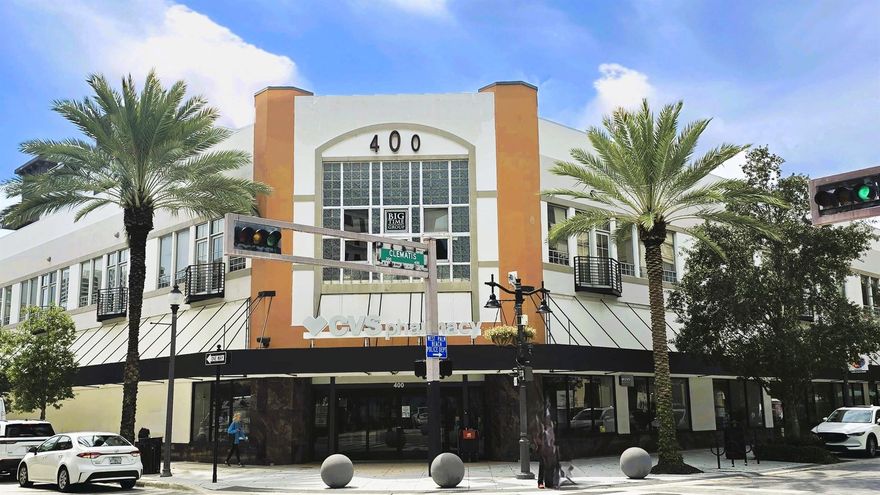 Position your business at the center of it all with Suite 207 at 400 Clematis Street --a modern, flexible office space located in the vibrant heart of Downtown West Palm Beach.This professionally designed suite features large windows that bring in abundant natural light and offer captivating views of Clematis Street, creating an inspiring work environment. Ideal for a range of businesses, the space offers a functional layout ready to be customized to meet your unique needs. For sale or lease.Enjoy secure building access, elevator convenience, and multiple parking options for both staff and clients. Surrounded by popular dining spots, retail destinations, and cultural attractions, Suite 207 delivers unmatched convenience in a high-traffic, high-visibility location.