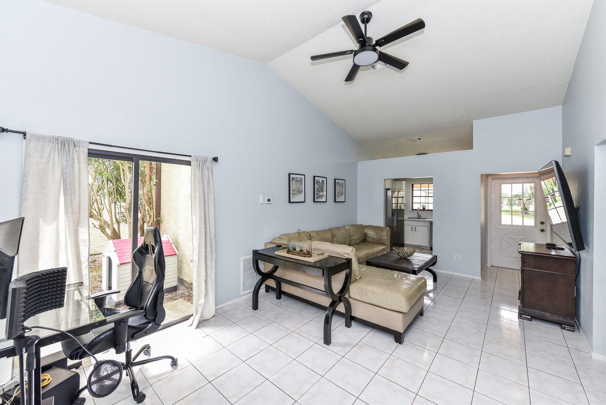 PORT ST LUCIE SECTION 53 - Residential Lease