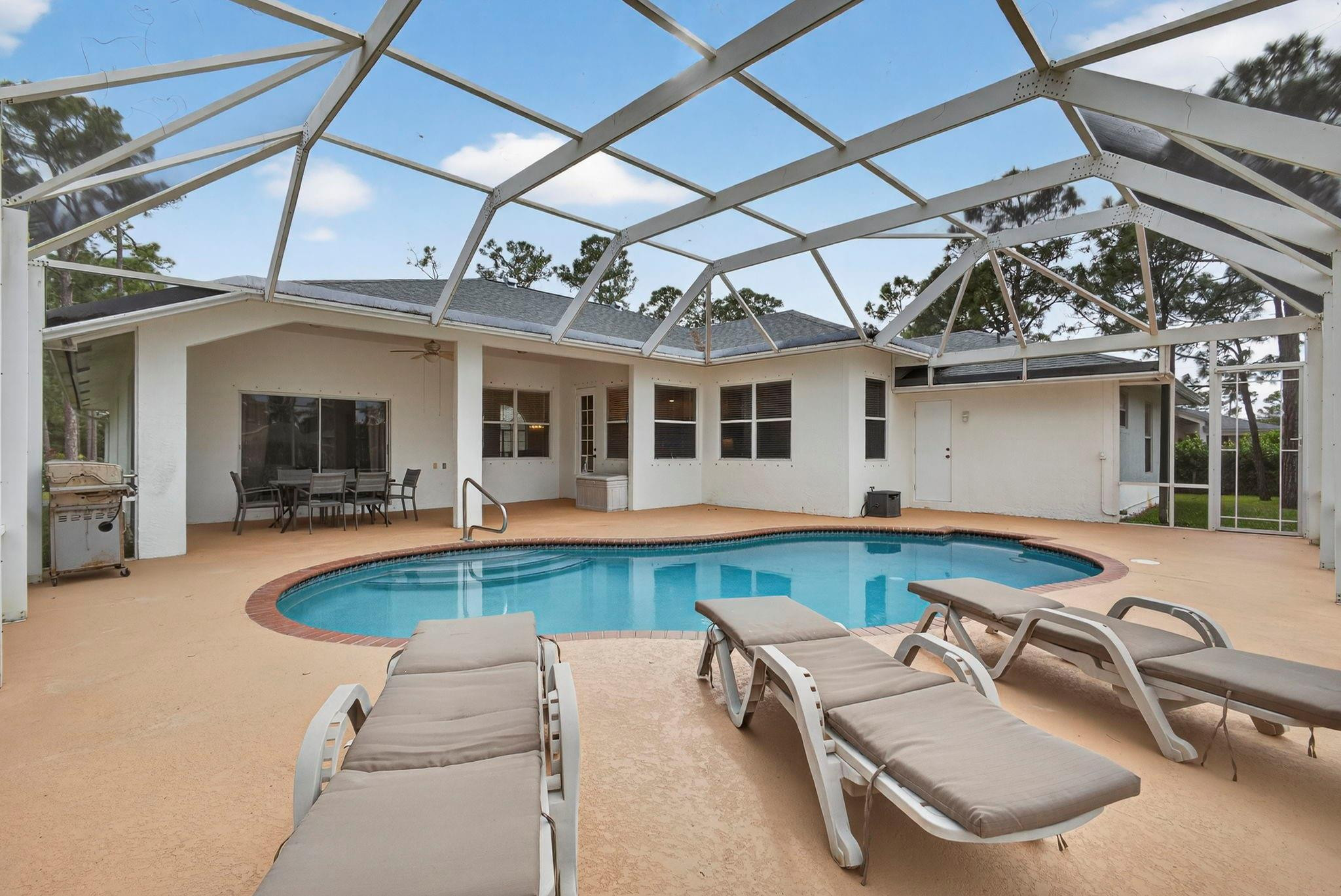 Acreage & Unrec - Residential