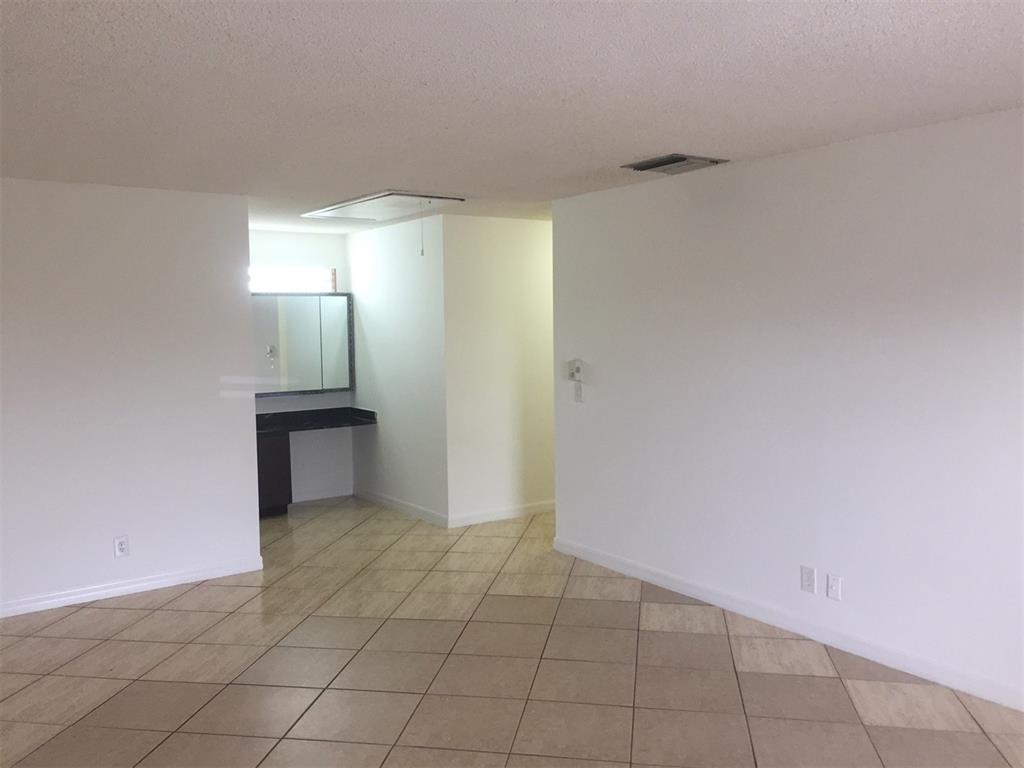 Woodglen Condo - Residential Lease