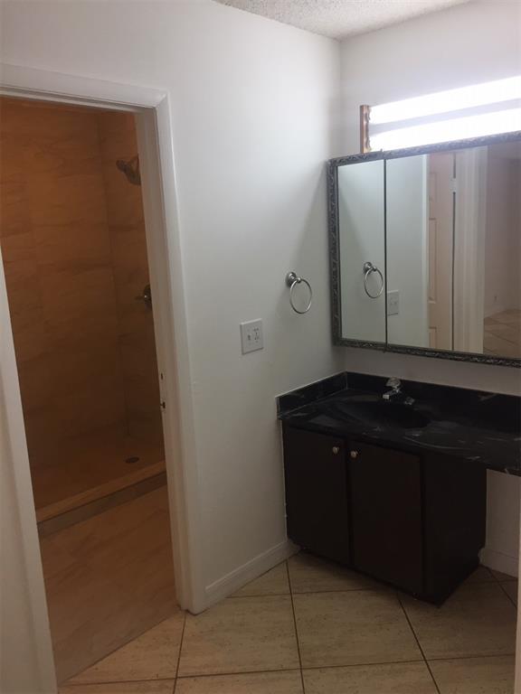 Woodglen Condo - Residential Lease