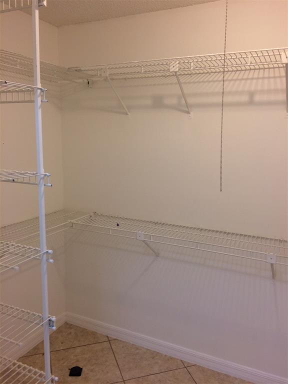 Woodglen Condo - Residential Lease