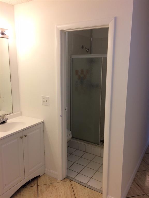 Woodglen Condo - Residential Lease