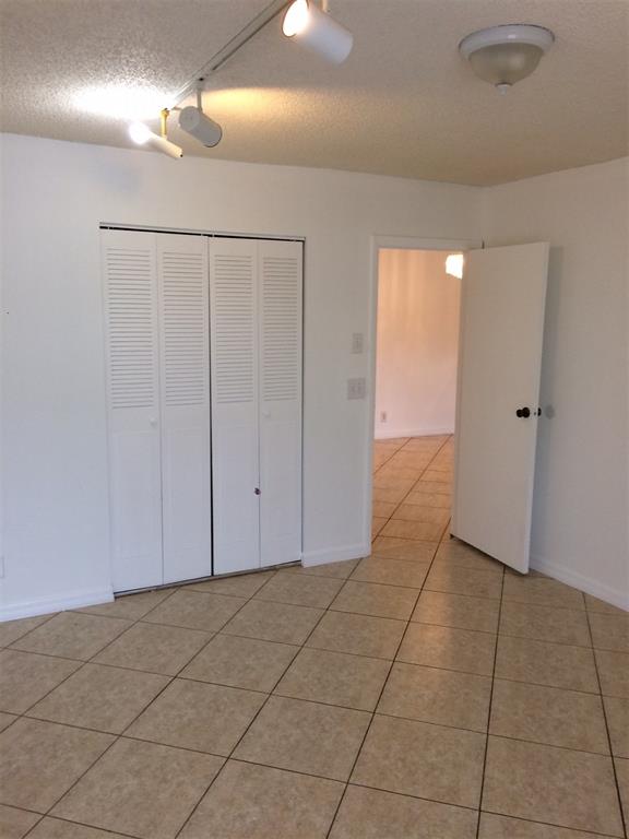 Woodglen Condo - Residential Lease