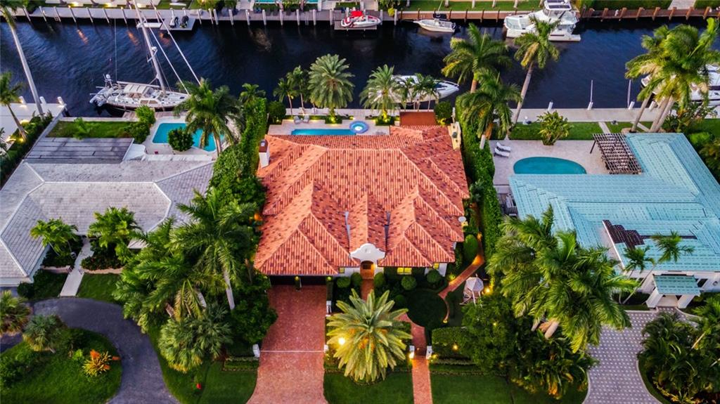 Lucille Island 37-19 B - Residential