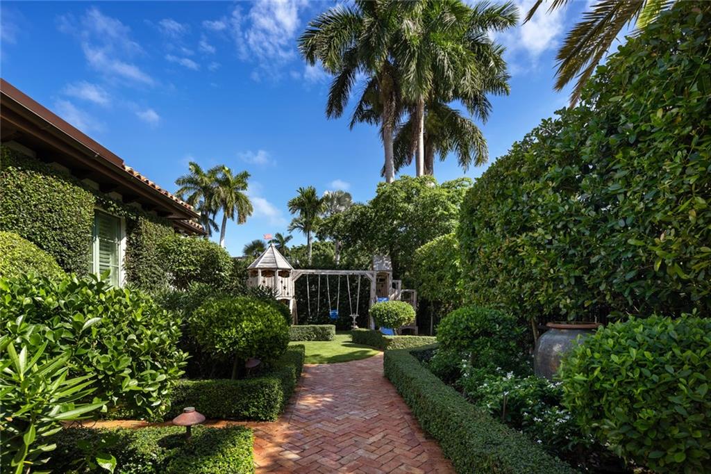 Lucille Island 37-19 B - Residential