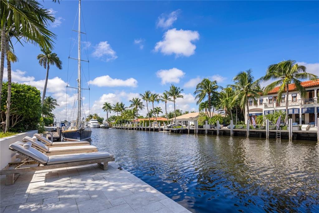 Lucille Island 37-19 B - Residential