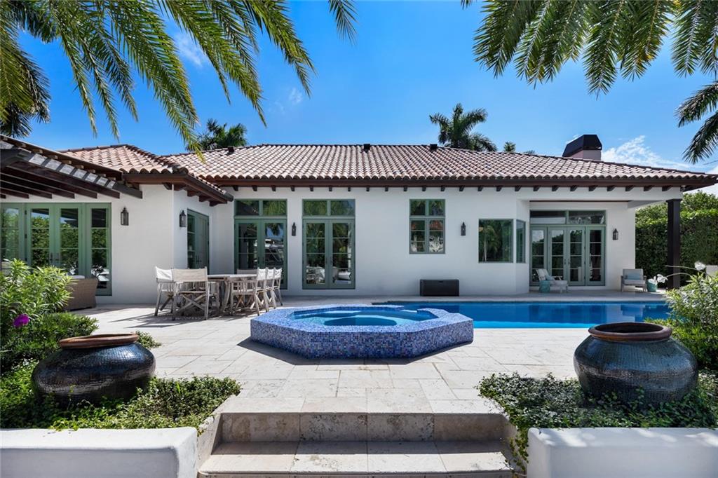 Lucille Island 37-19 B - Residential