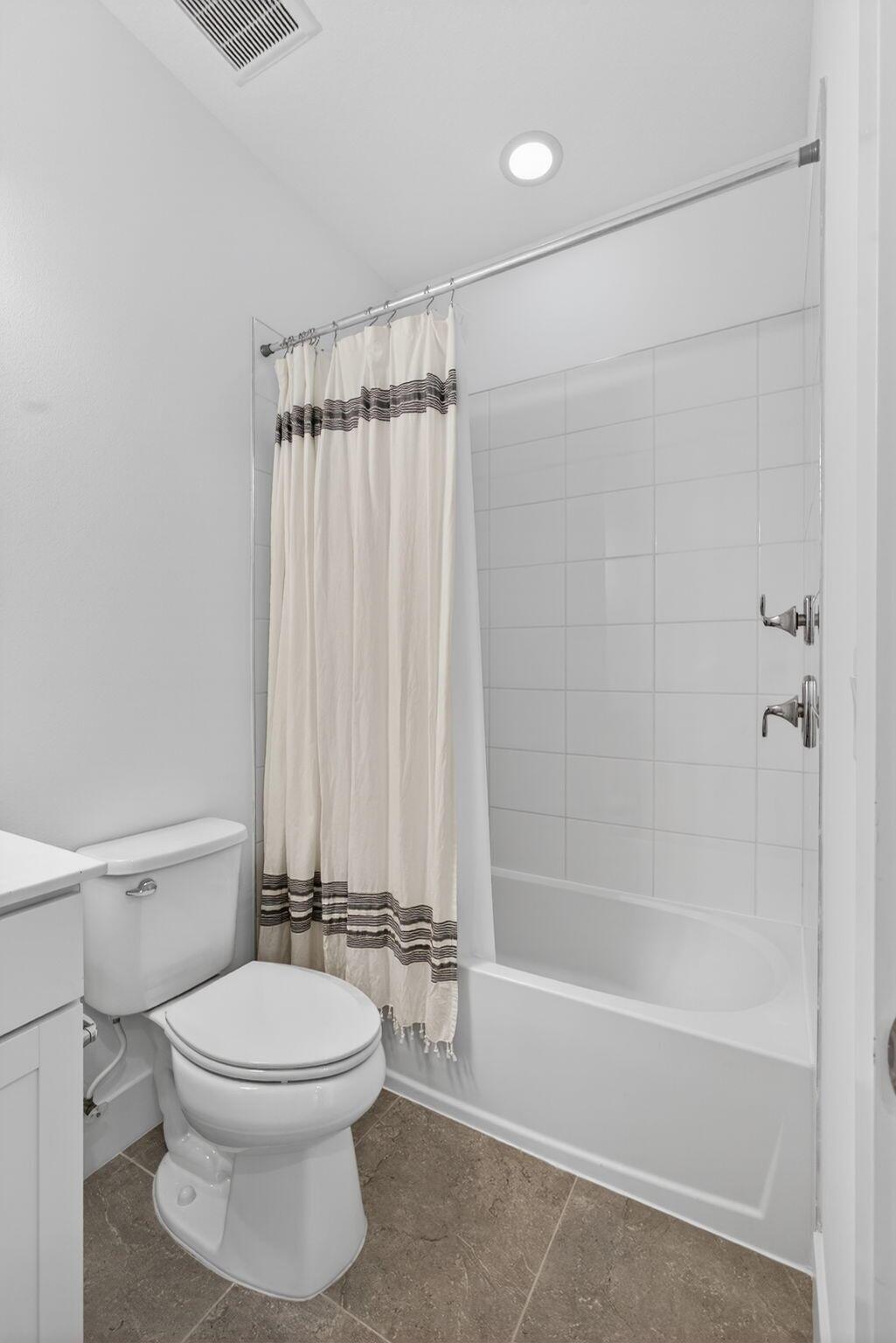 ALTON NEIGHBORHOOD - Residential