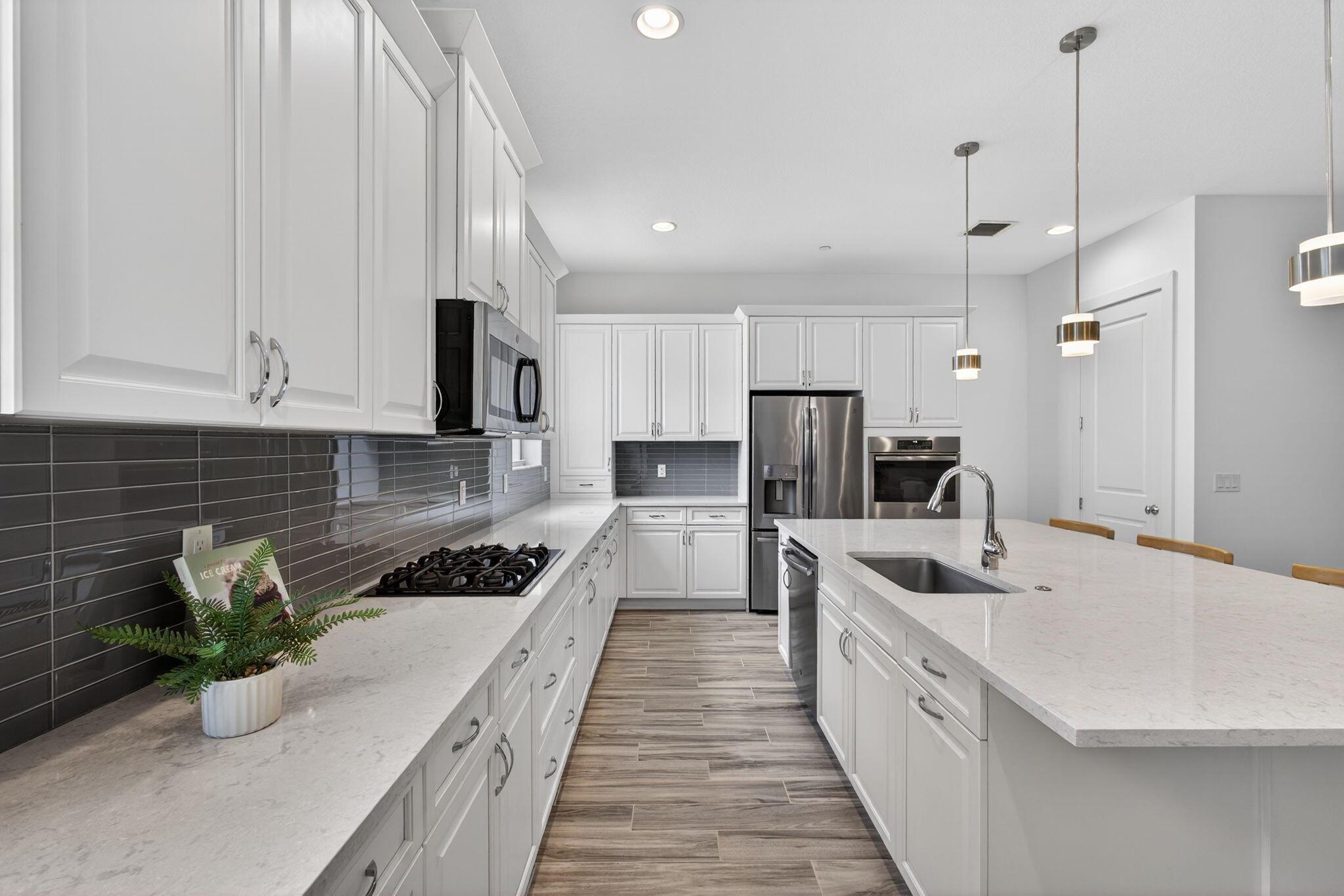 ALTON NEIGHBORHOOD - Residential