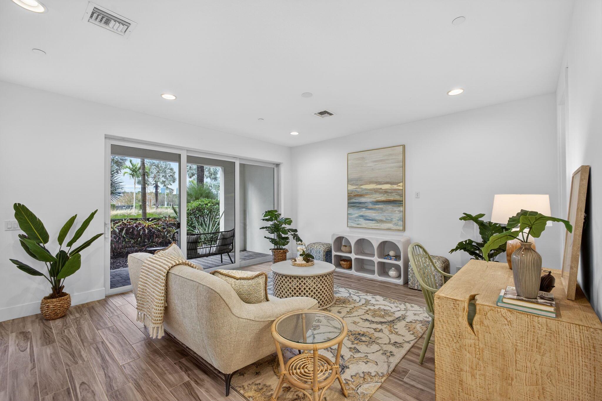 ALTON NEIGHBORHOOD - Residential