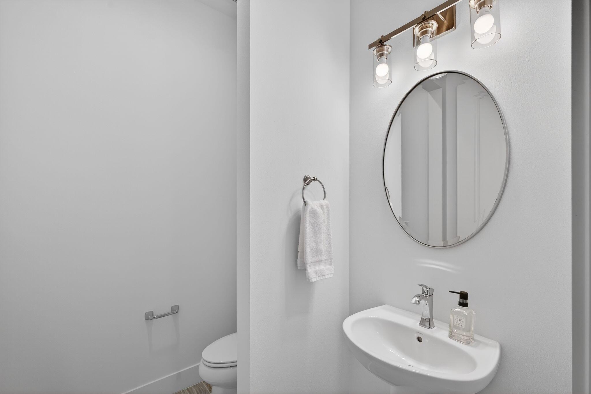 ALTON NEIGHBORHOOD - Residential