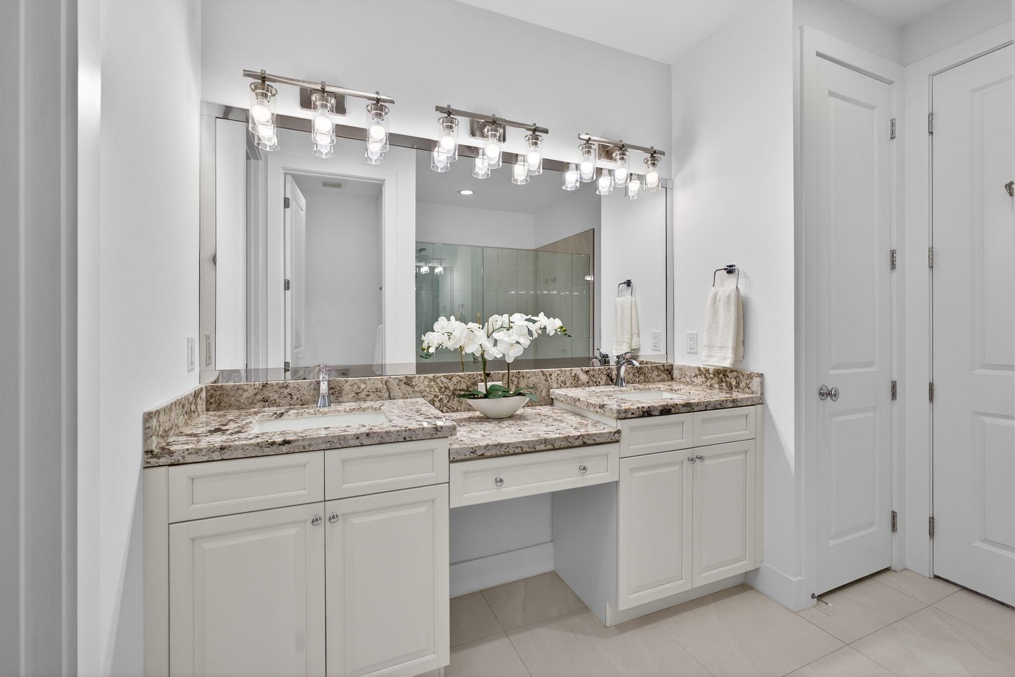 ALTON NEIGHBORHOOD - Residential