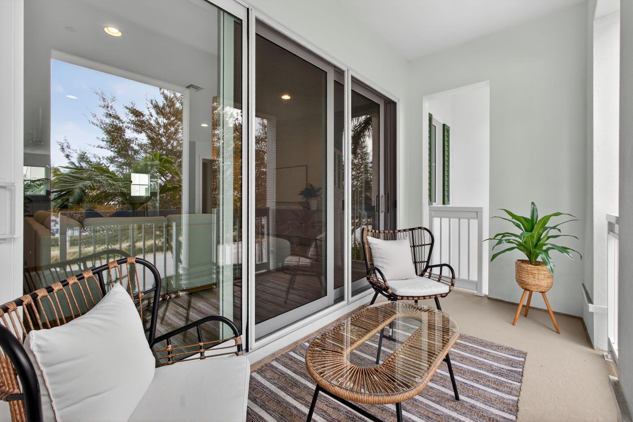 ALTON NEIGHBORHOOD - Residential