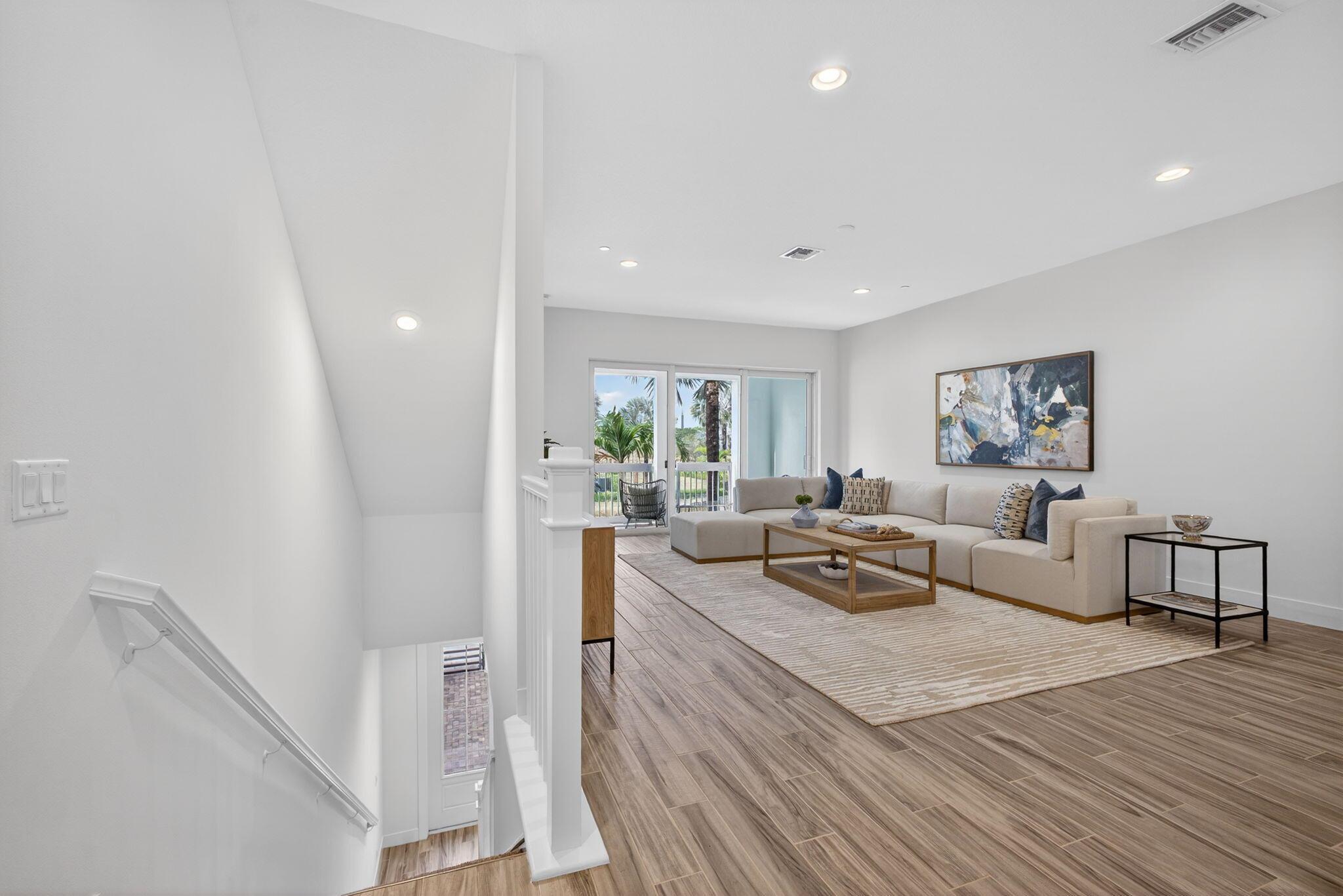 ALTON NEIGHBORHOOD - Residential