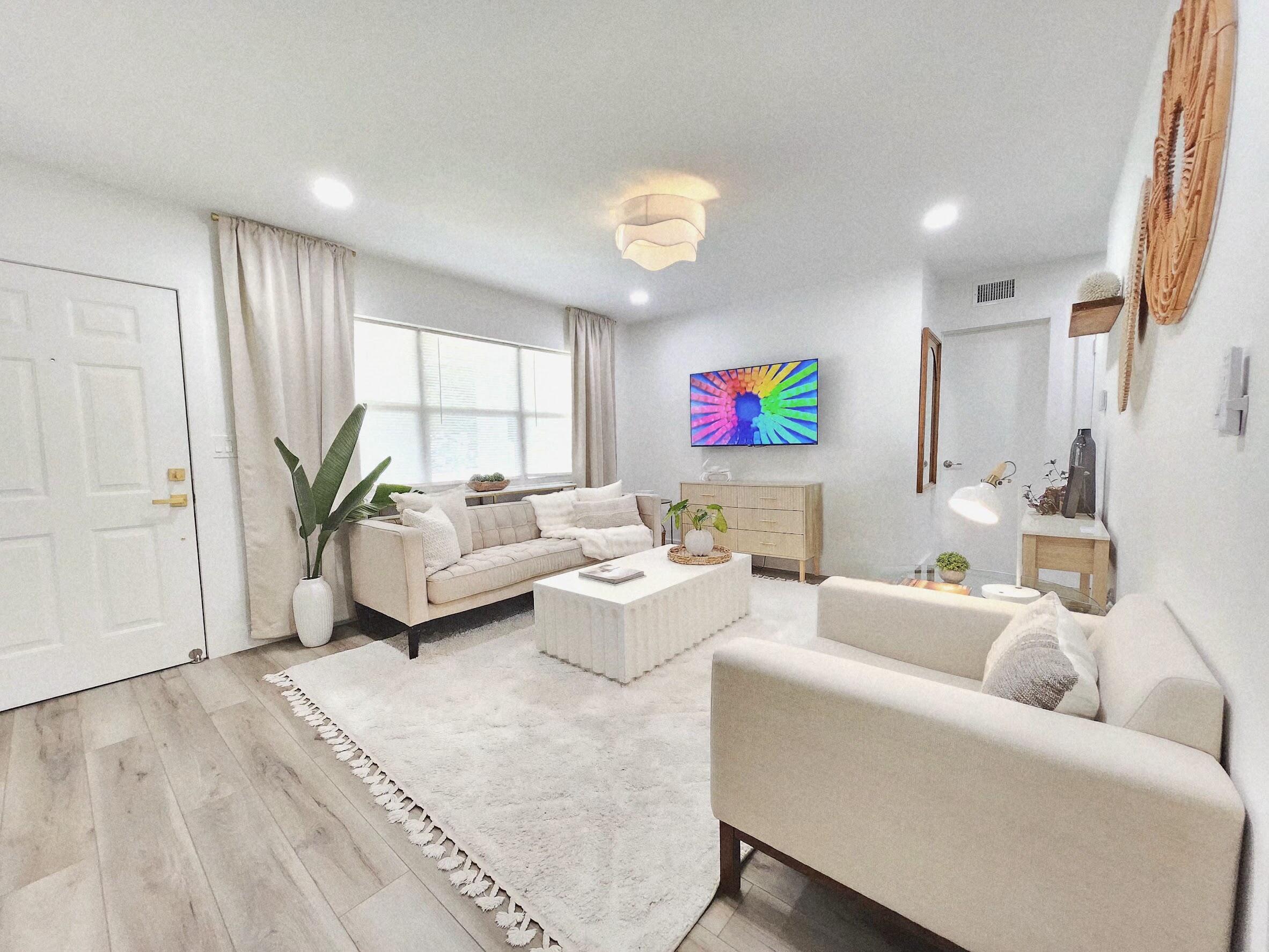 246 NE 14th Street