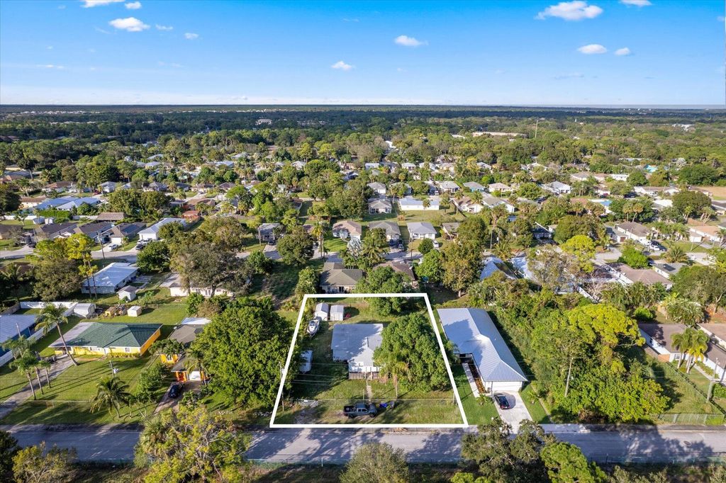 Photo of 6905 1st Street, Jupiter, FL 33458 (MLS # R10939539)