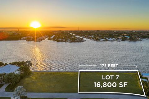7 Sabal Island Drive Ocean Ridge FL 33435