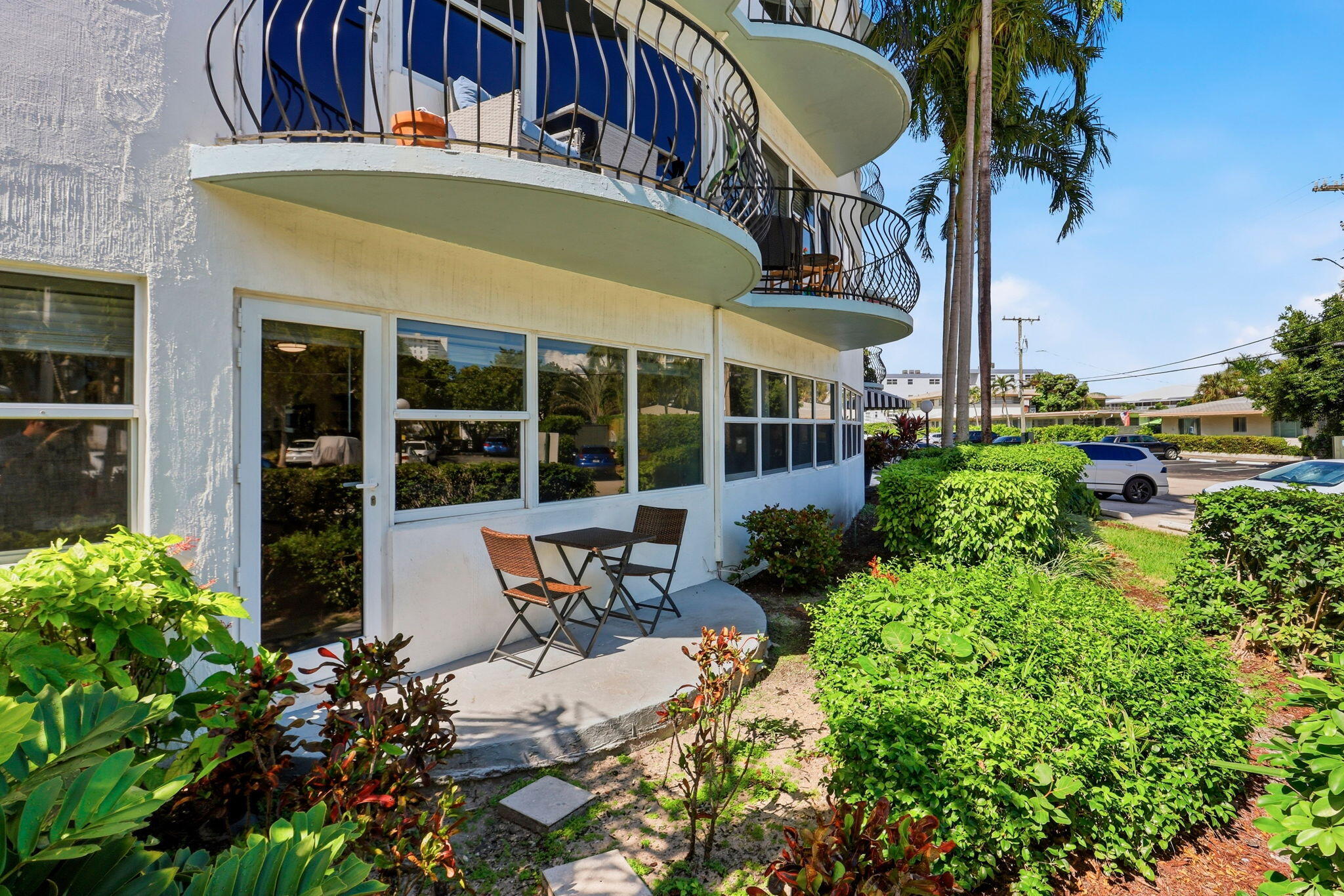 3250 NE 28TH Street 104