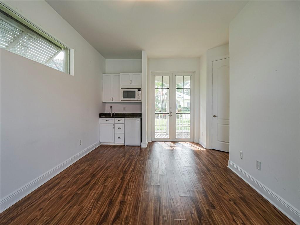 ROSEWOOD COURT SUBDIVISION - Residential