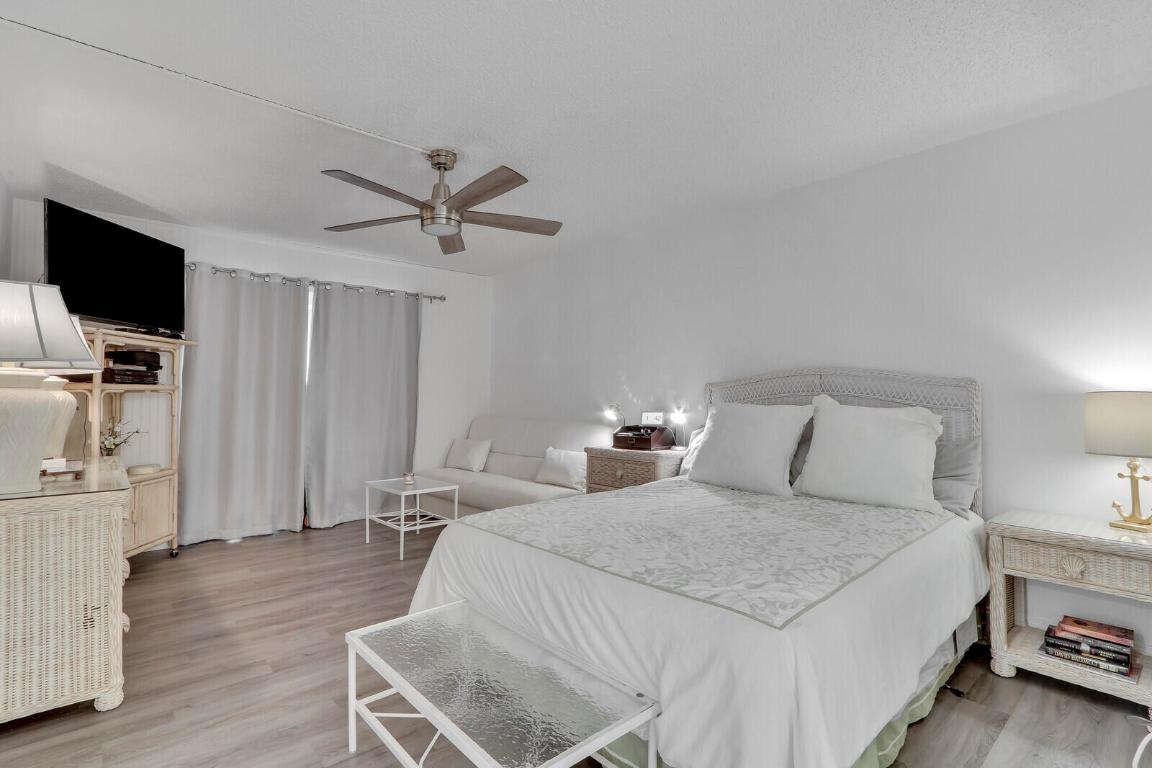 TWELVE OAKS CONDO - Residential Lease