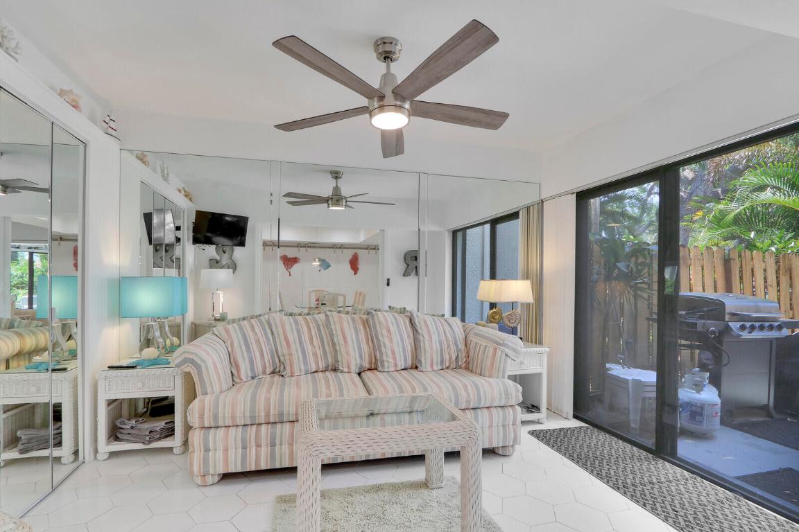 TWELVE OAKS CONDO - Residential Lease