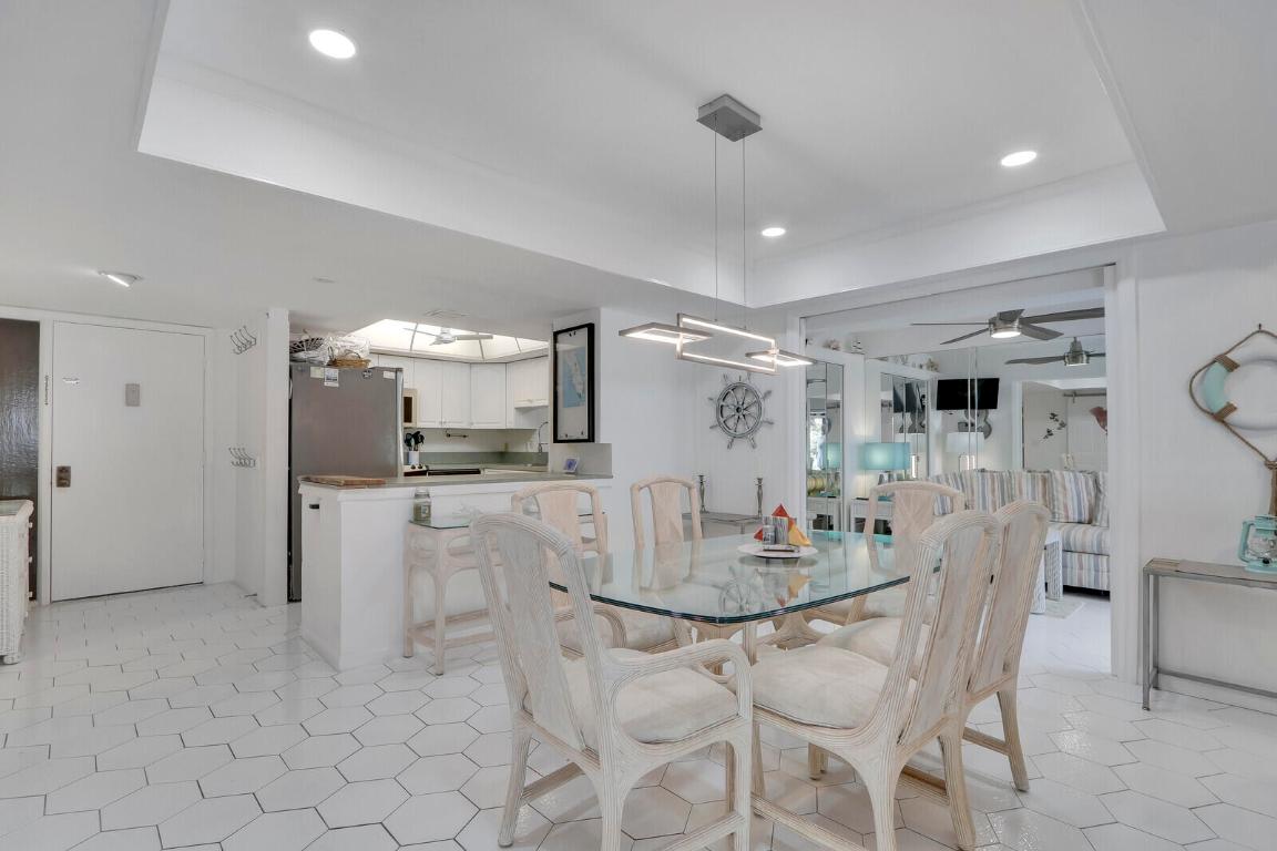 TWELVE OAKS CONDO - Residential Lease