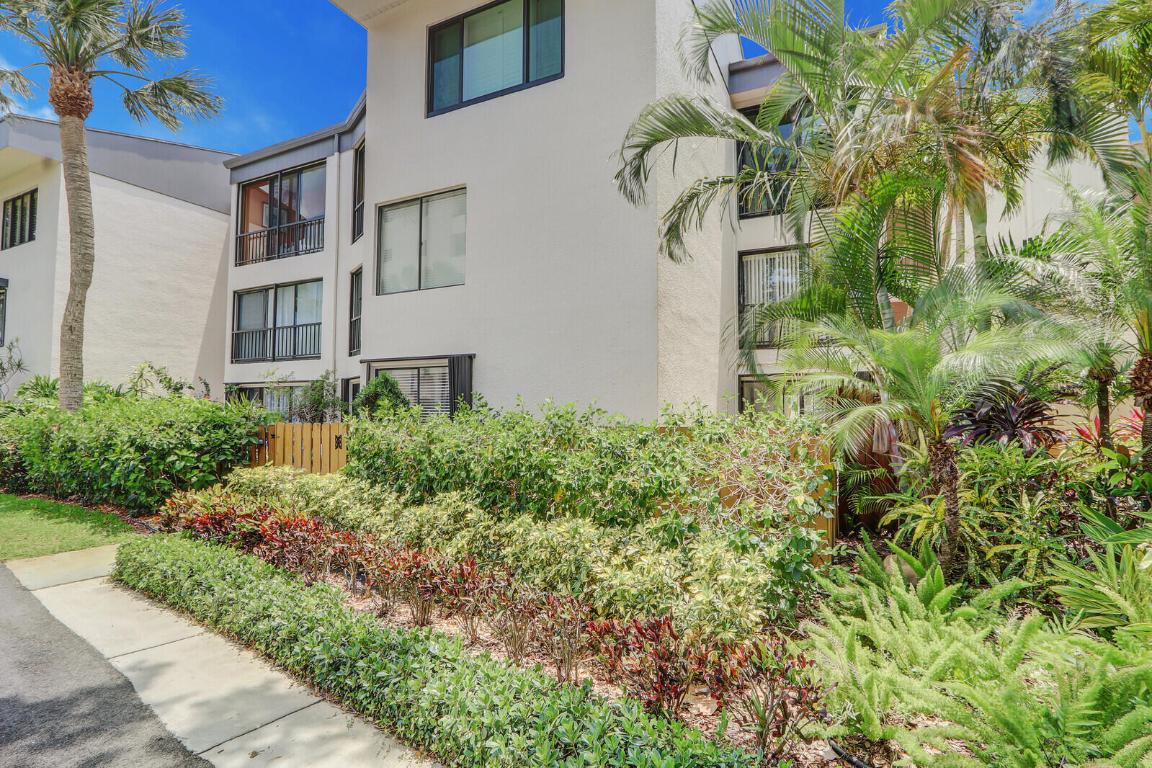 TWELVE OAKS CONDO - Residential Lease