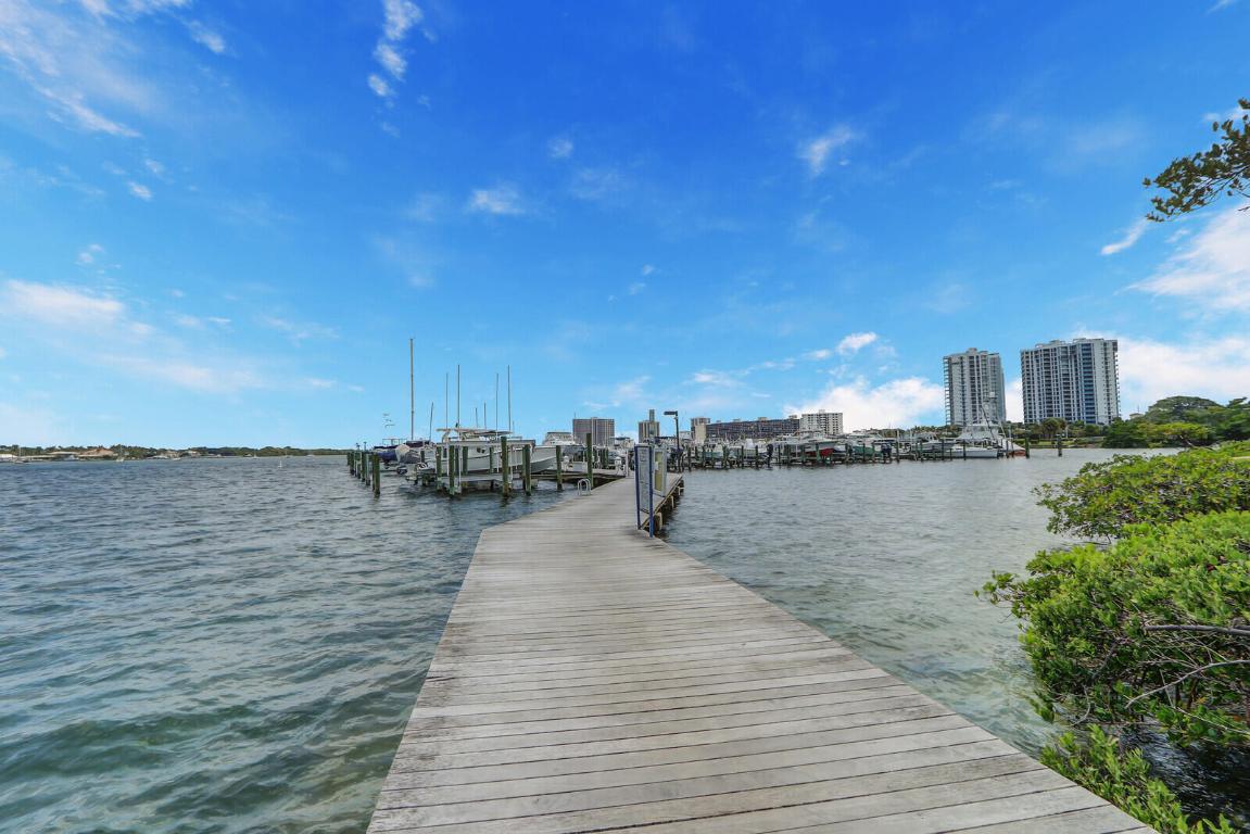 TWELVE OAKS CONDO - Residential Lease