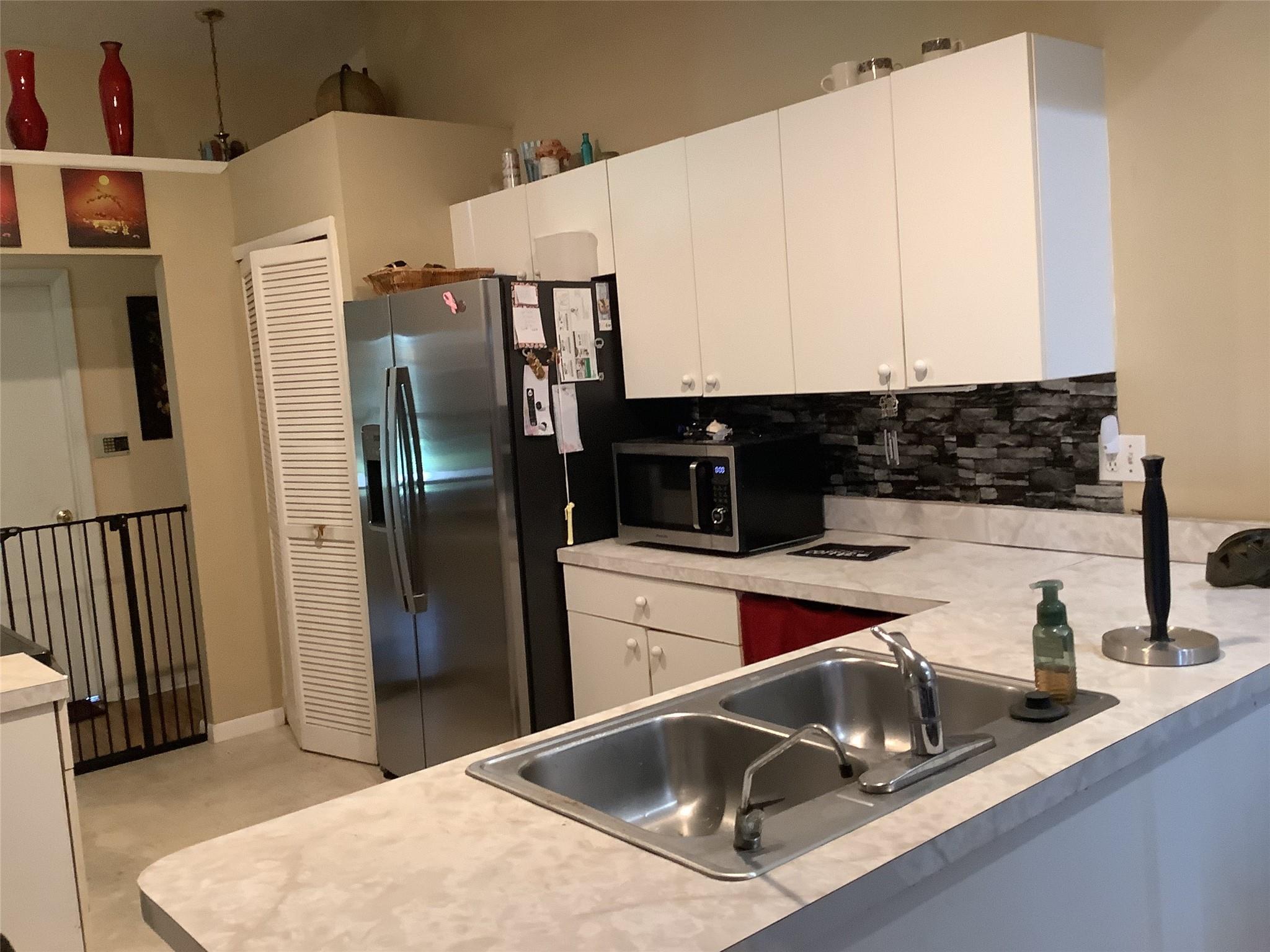 449 SW Aster Rd