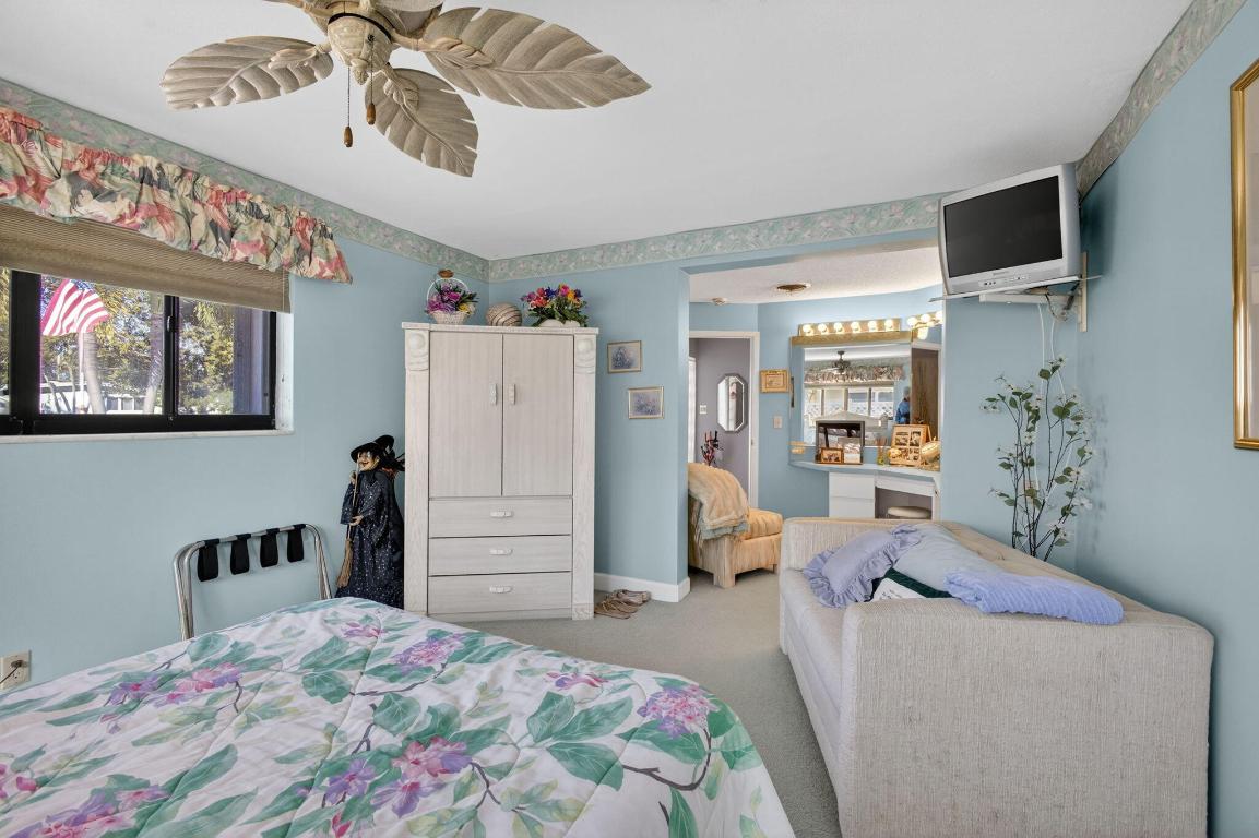 NORTH PALM BEACH VILLAGE OF 6 - Residential