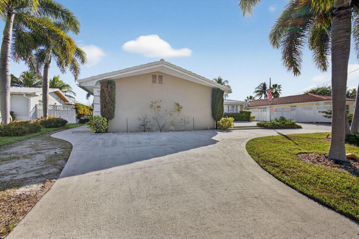 NORTH PALM BEACH VILLAGE OF 6 - Residential