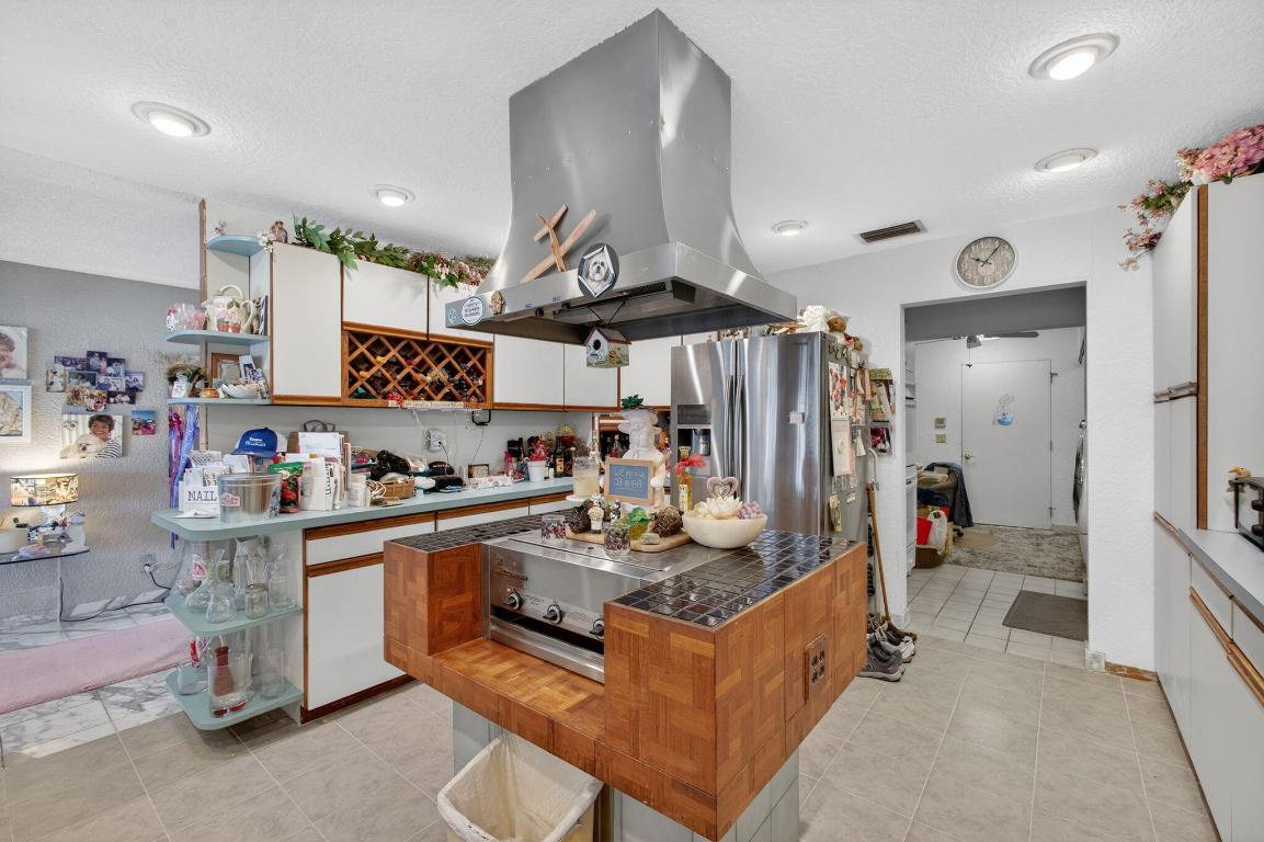 NORTH PALM BEACH VILLAGE OF 6 - Residential