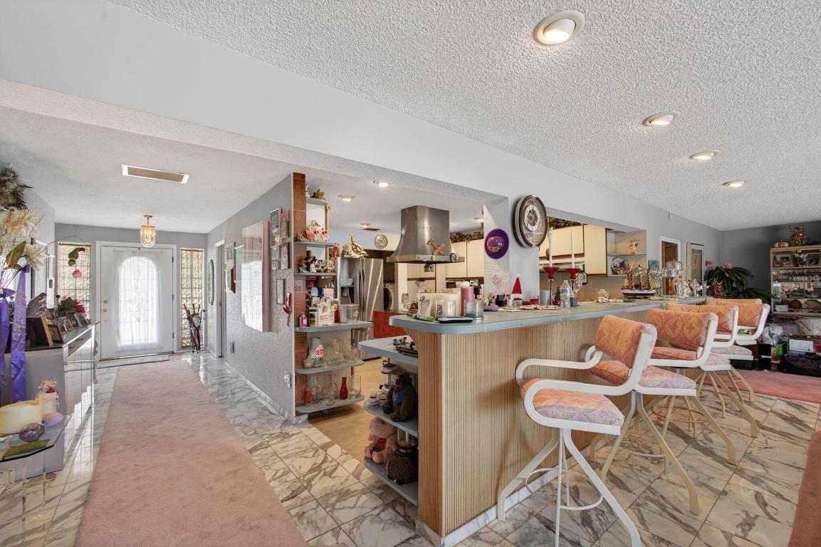 NORTH PALM BEACH VILLAGE OF 6 - Residential