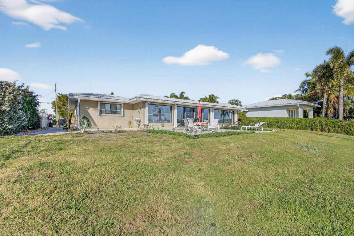 NORTH PALM BEACH VILLAGE OF 6 - Residential