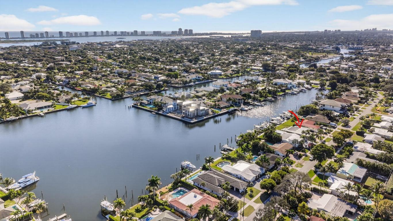 NORTH PALM BEACH VILLAGE OF 6 - Residential