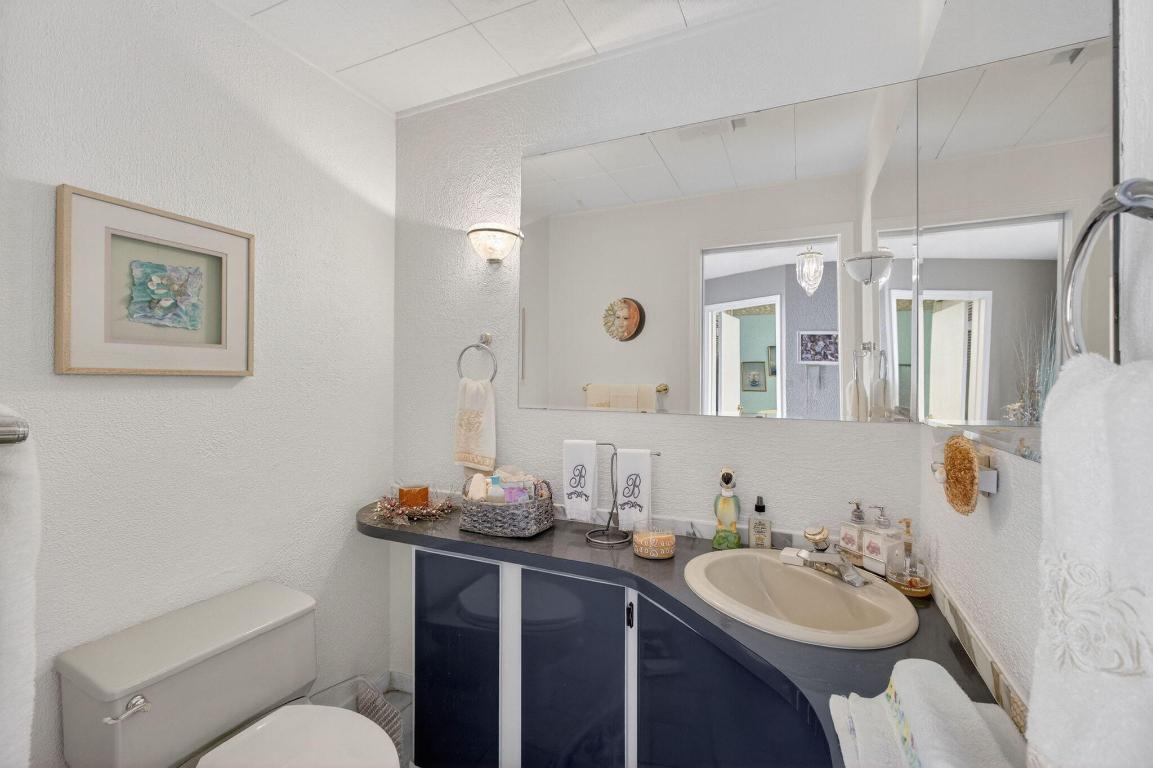 NORTH PALM BEACH VILLAGE OF 6 - Residential