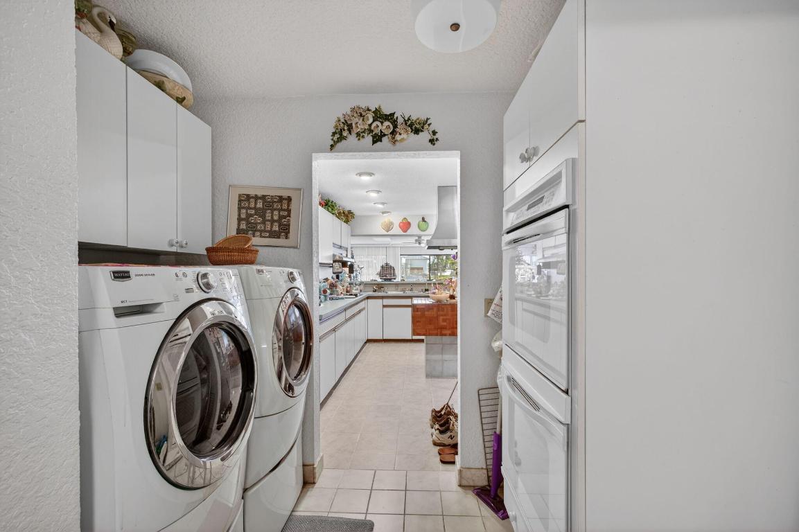 NORTH PALM BEACH VILLAGE OF 6 - Residential