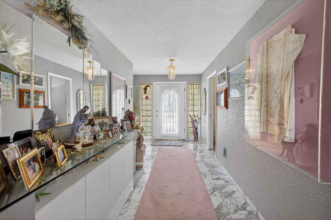 NORTH PALM BEACH VILLAGE OF 6 - Residential