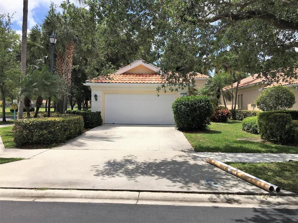 Photo of 4766 Valencia Drive, Delray Beach, FL 33445 (MLS # R10713194)
