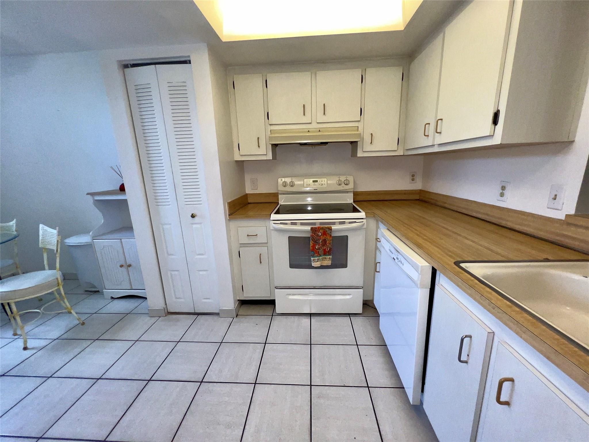 Palm Springs #3 Condo - Residential Lease