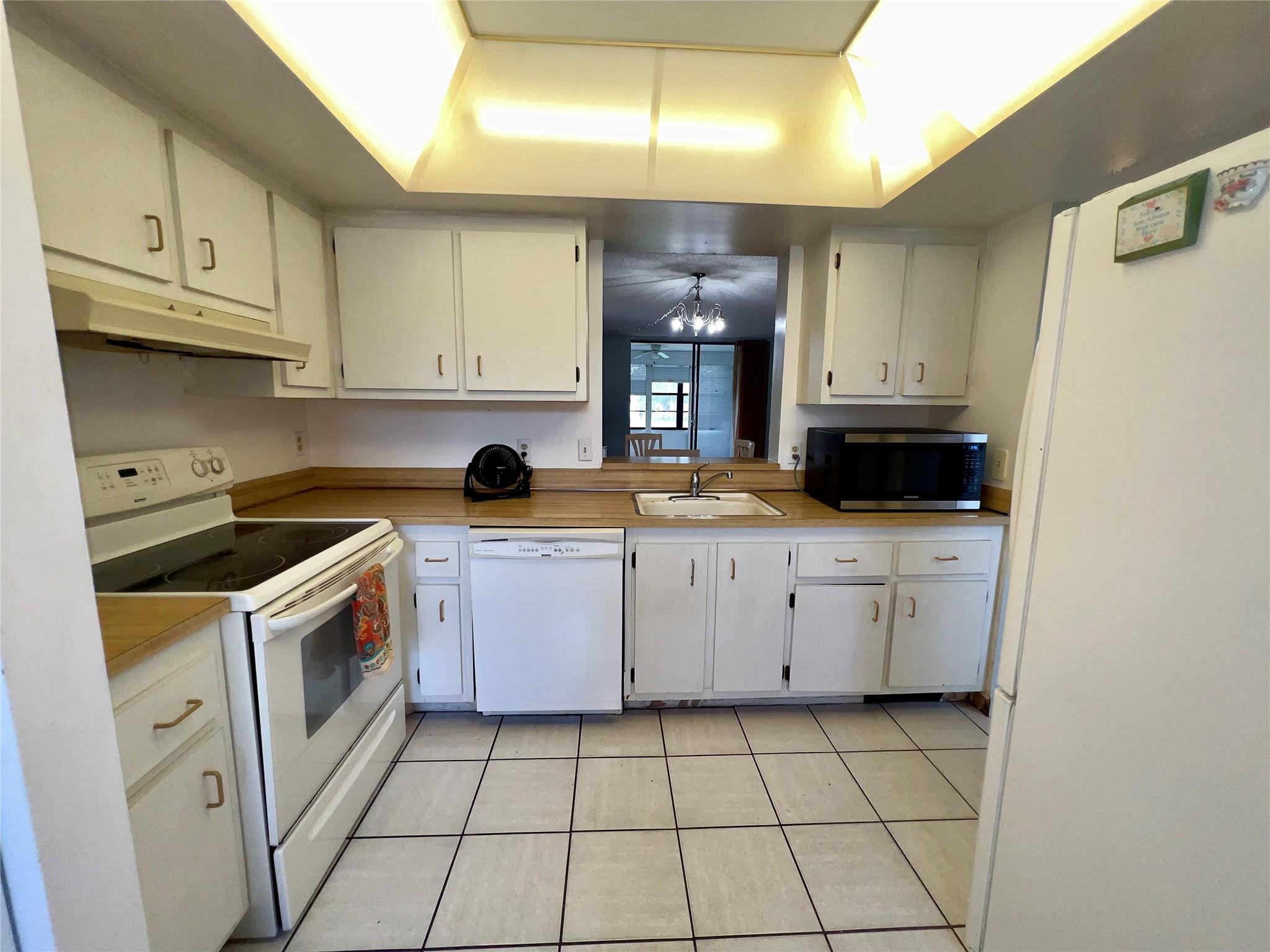 Palm Springs #3 Condo - Residential Lease