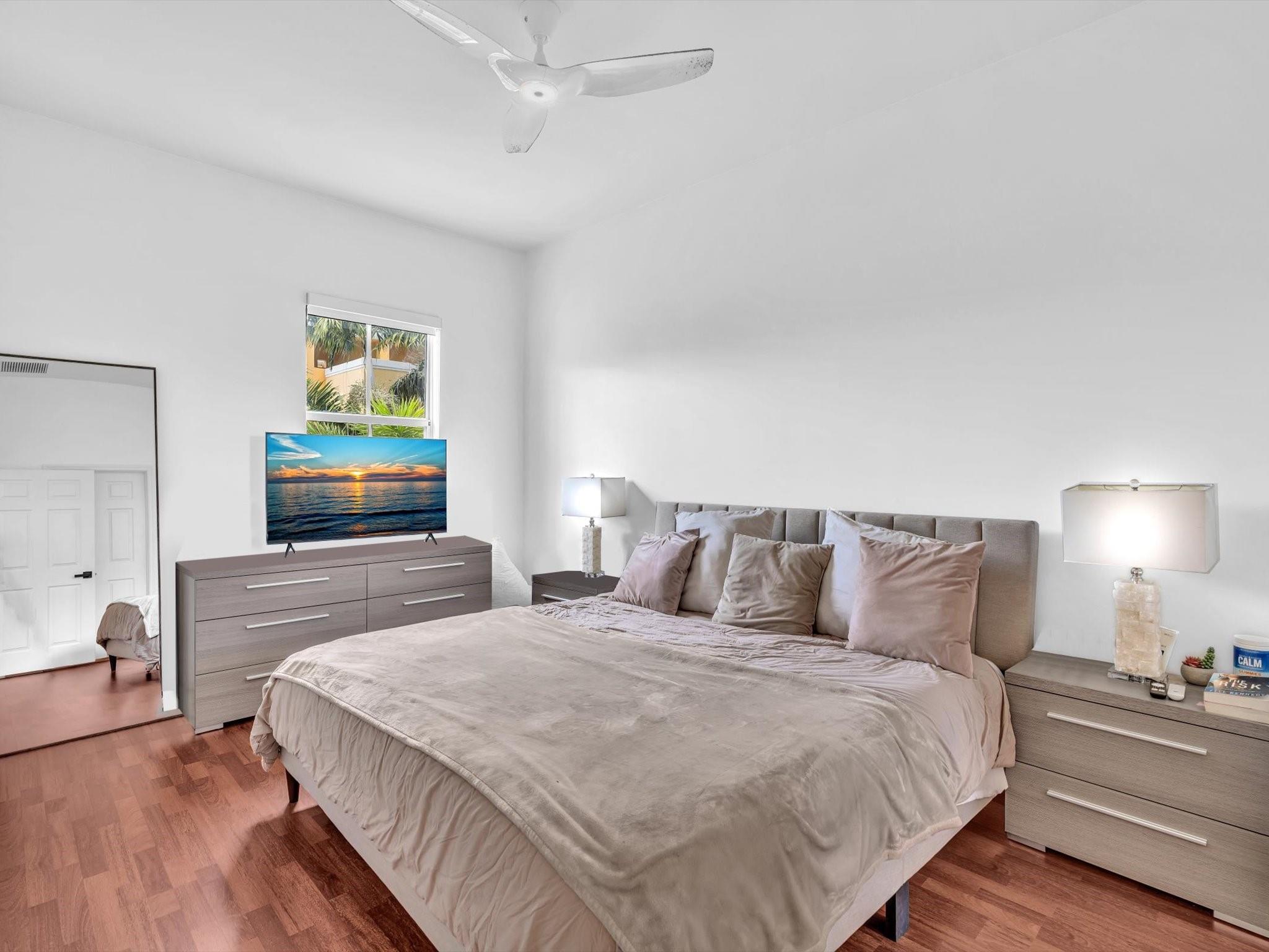 Vintage Lighthouse Point - Residential