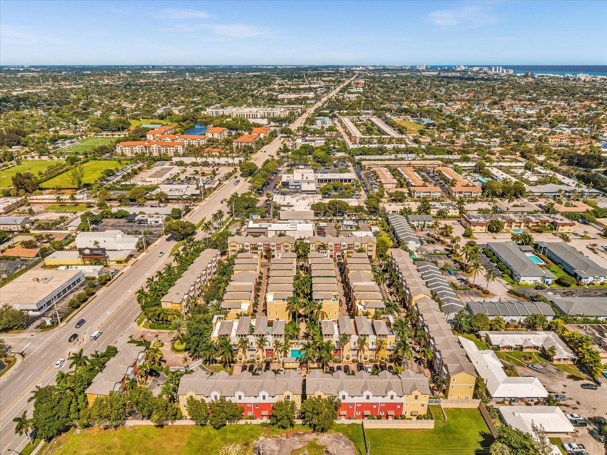 Vintage Lighthouse Point - Residential