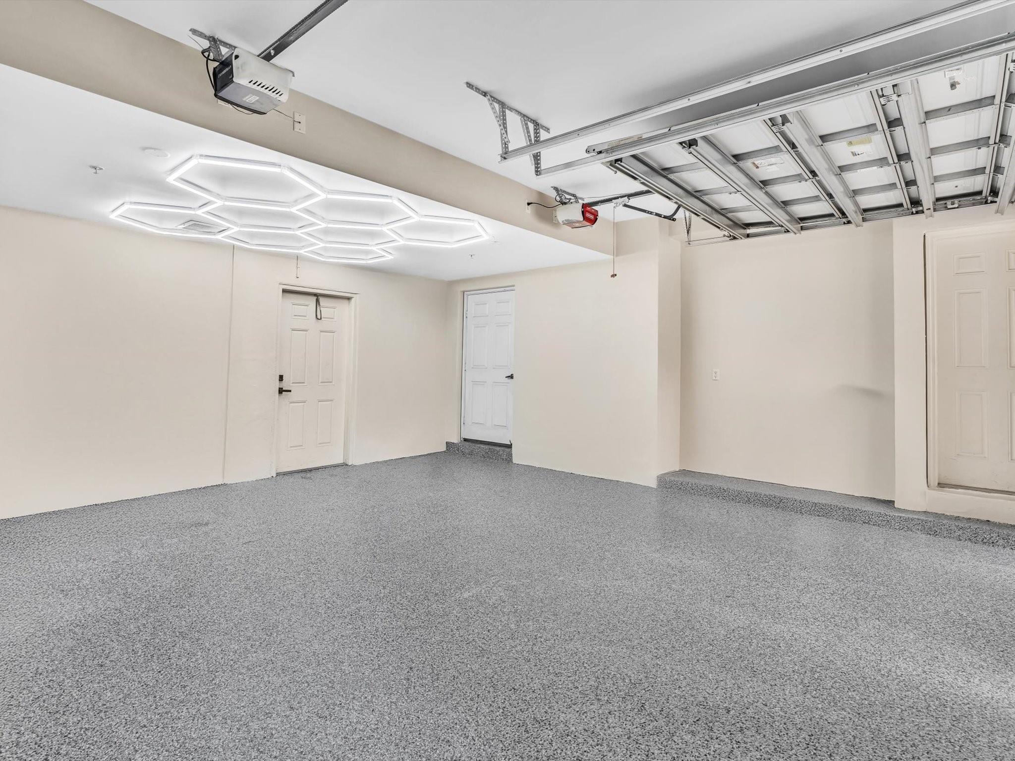 Vintage Lighthouse Point - Residential