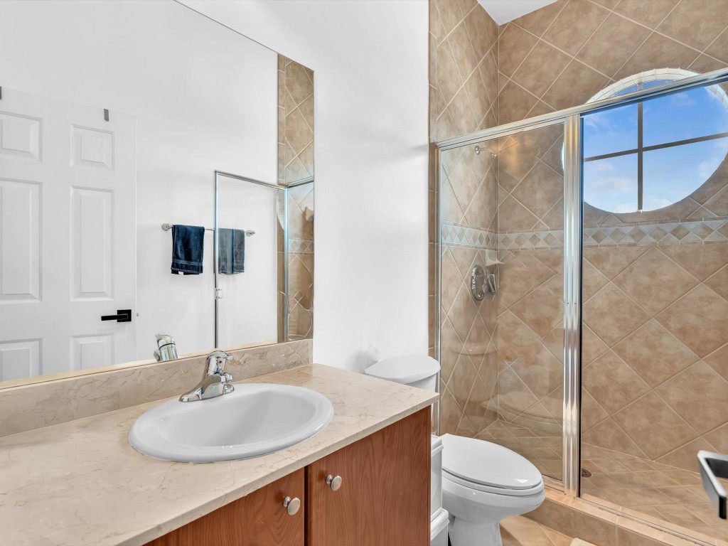 Vintage Lighthouse Point - Residential