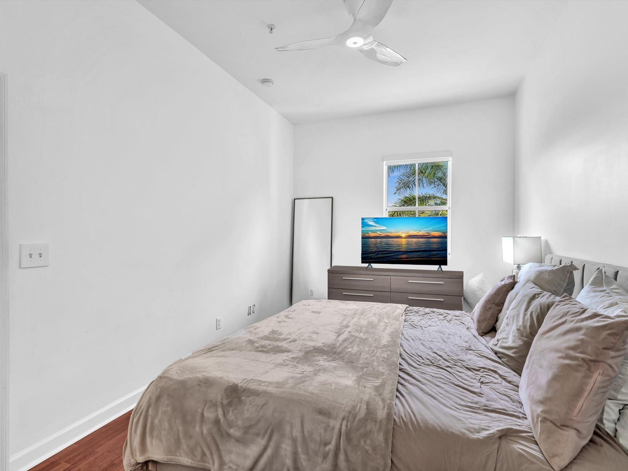 Vintage Lighthouse Point - Residential