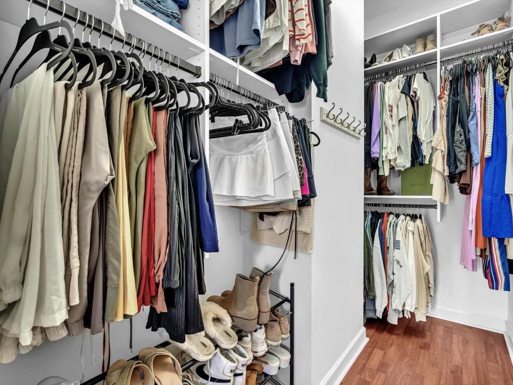 Vintage Lighthouse Point - Residential